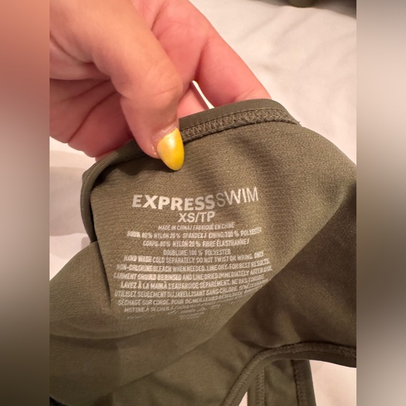 Top-small bottoms—xs - Picture 3 of 4